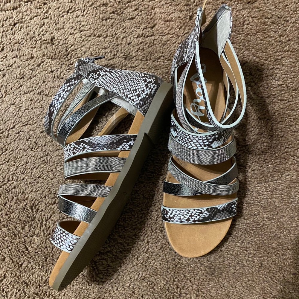 VERY G Women’s sandal